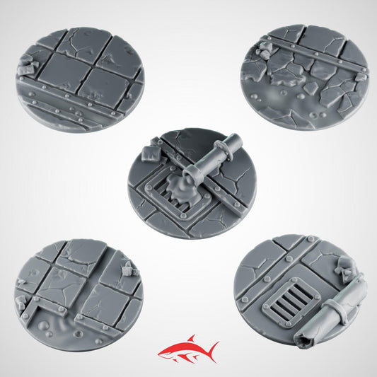 Set 4 – 5 Industrial Base Toppers 32mm Greytide for Fire Lizard – Steel Plates, Pipes & Rubble – Round